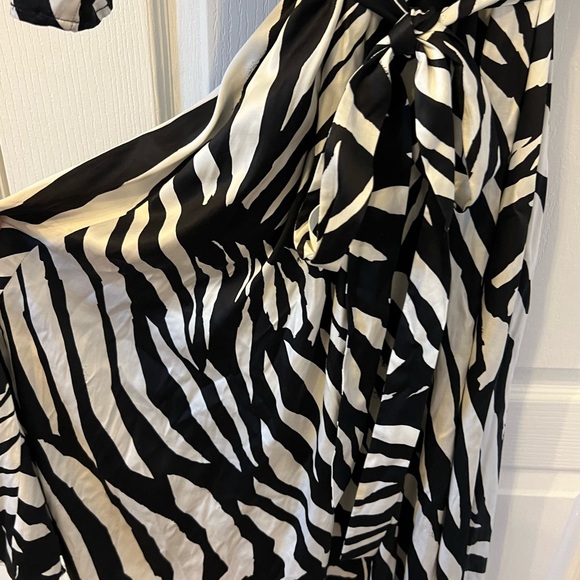 HUGO BOSS MIDI DRESS - Picture 5 of 7